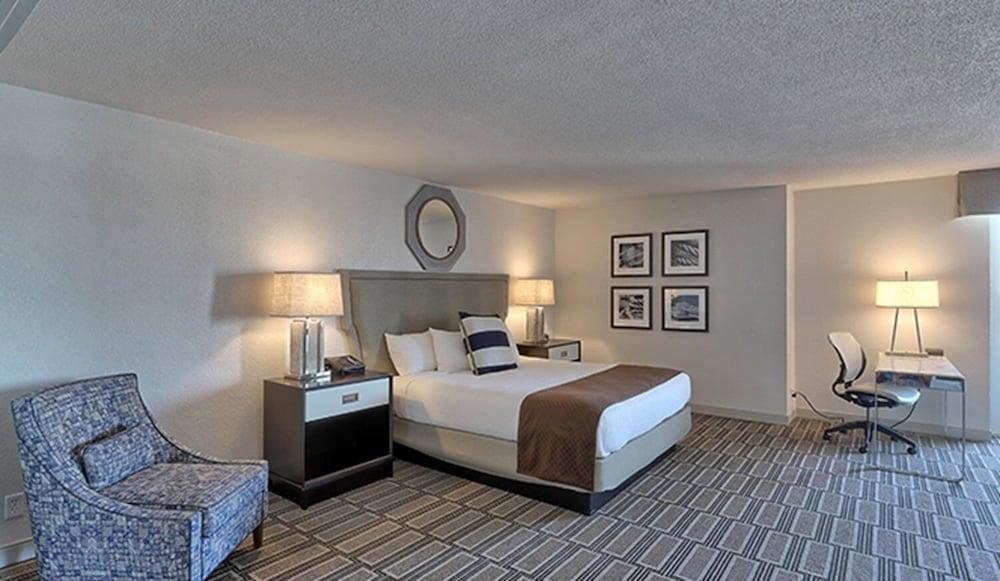 South Shore Harbour And Conference Center Resort 3*